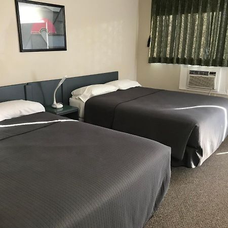 Plains Motor Inn Stettler Esterno foto
