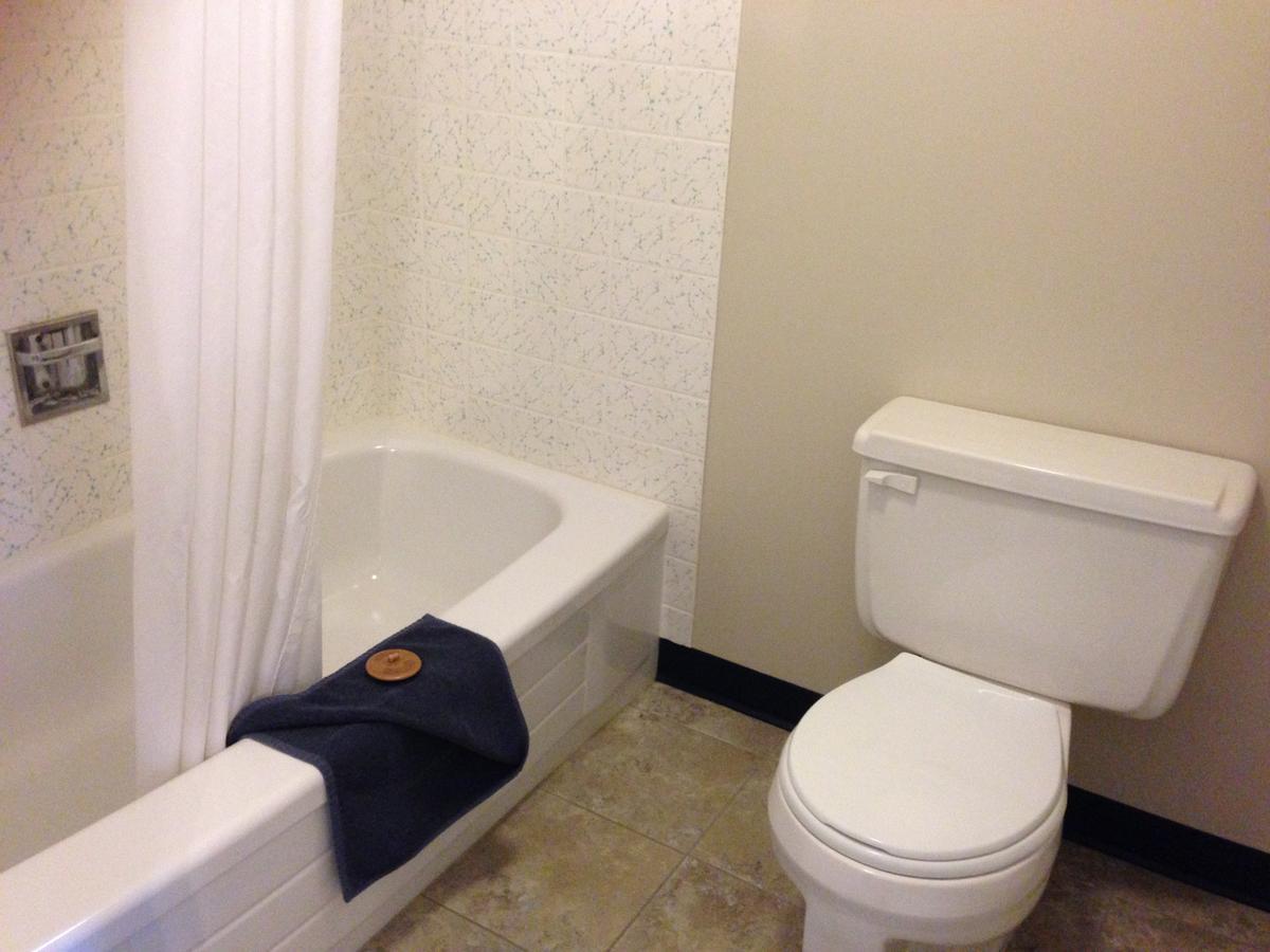 Plains Motor Inn Stettler Esterno foto