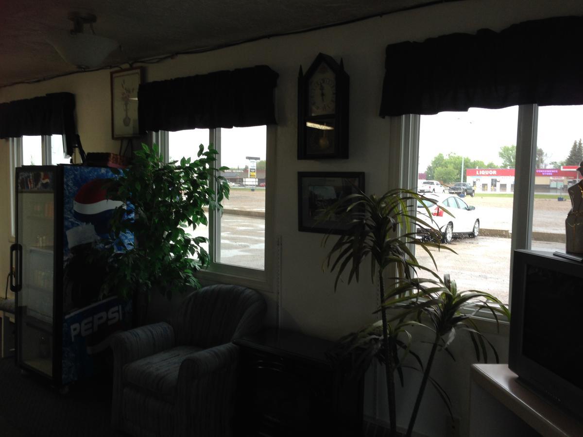 Plains Motor Inn Stettler Esterno foto