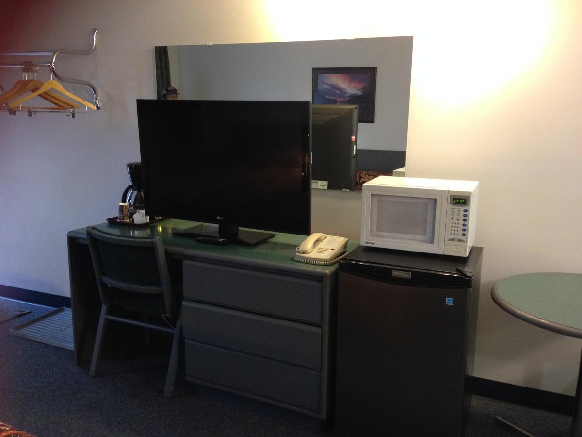 Plains Motor Inn Stettler Esterno foto