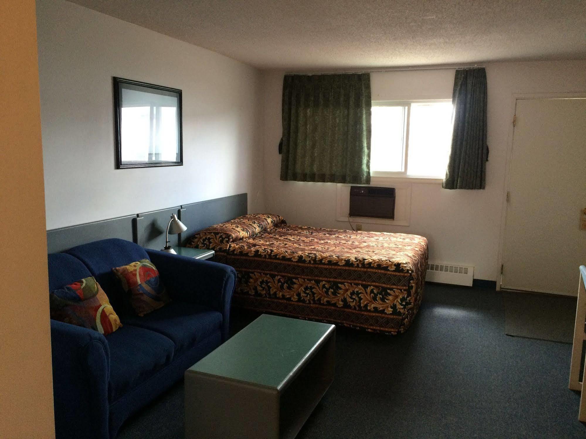 Plains Motor Inn Stettler Esterno foto