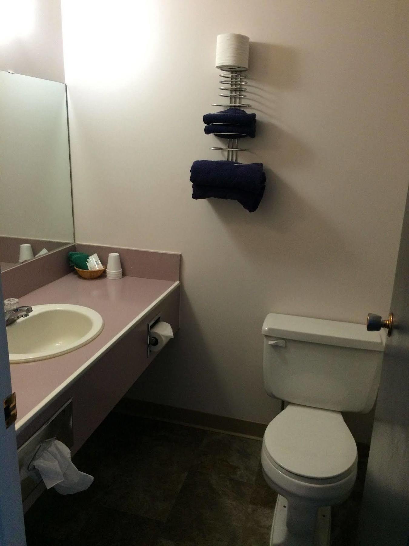 Plains Motor Inn Stettler Esterno foto