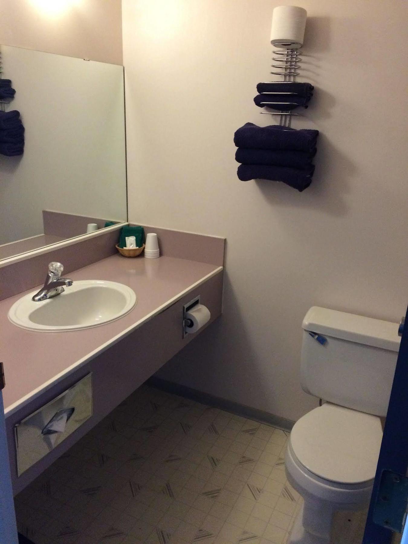Plains Motor Inn Stettler Esterno foto