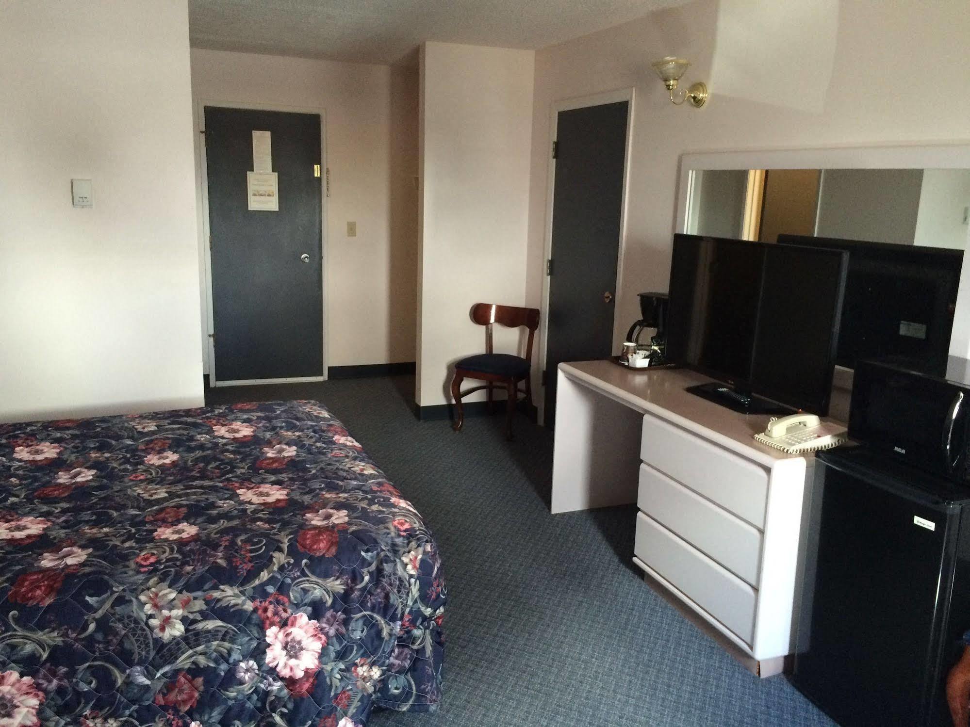 Plains Motor Inn Stettler Esterno foto